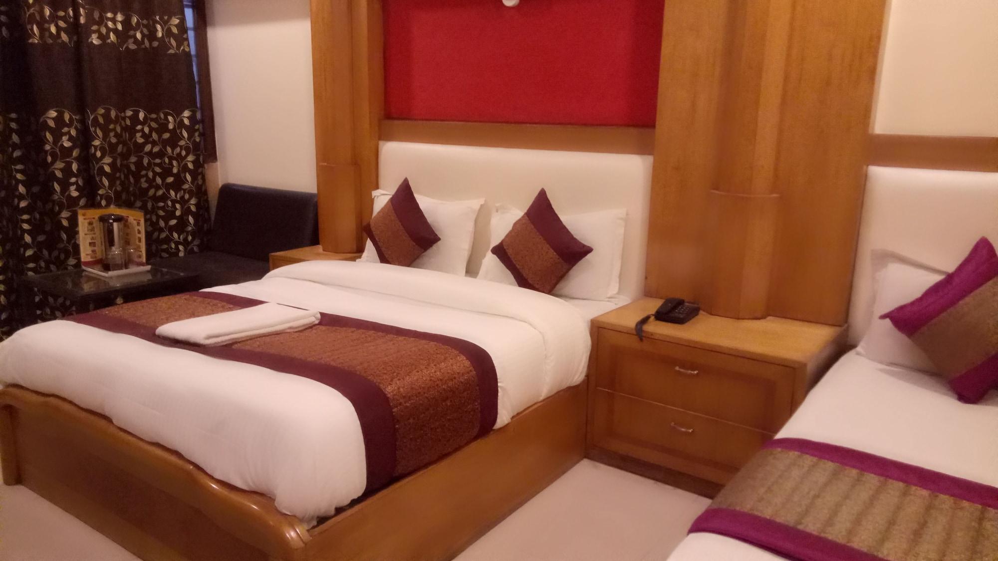 Oyo Flagship Kumar Palace New Delhi Extérieur photo