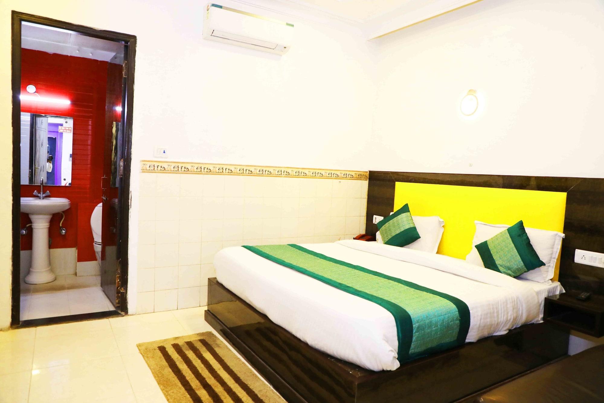 Oyo Flagship Kumar Palace New Delhi Extérieur photo