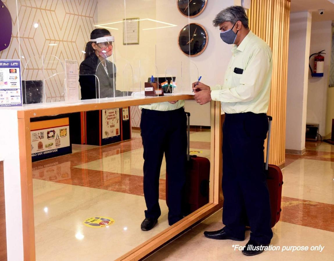 Oyo Flagship Kumar Palace New Delhi Extérieur photo