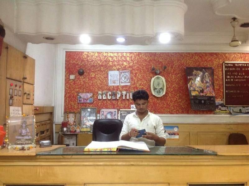 Oyo Flagship Kumar Palace New Delhi Extérieur photo